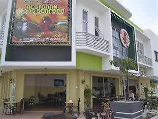 Sri Enstek Hotel - Klia Sepang Exteriör bild